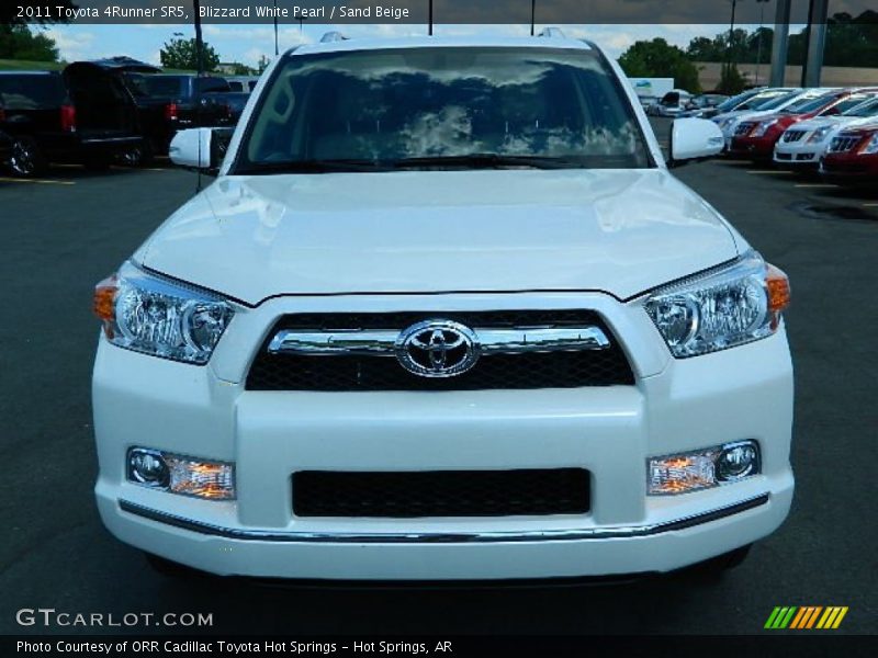 Blizzard White Pearl / Sand Beige 2011 Toyota 4Runner SR5