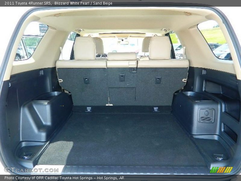 Blizzard White Pearl / Sand Beige 2011 Toyota 4Runner SR5