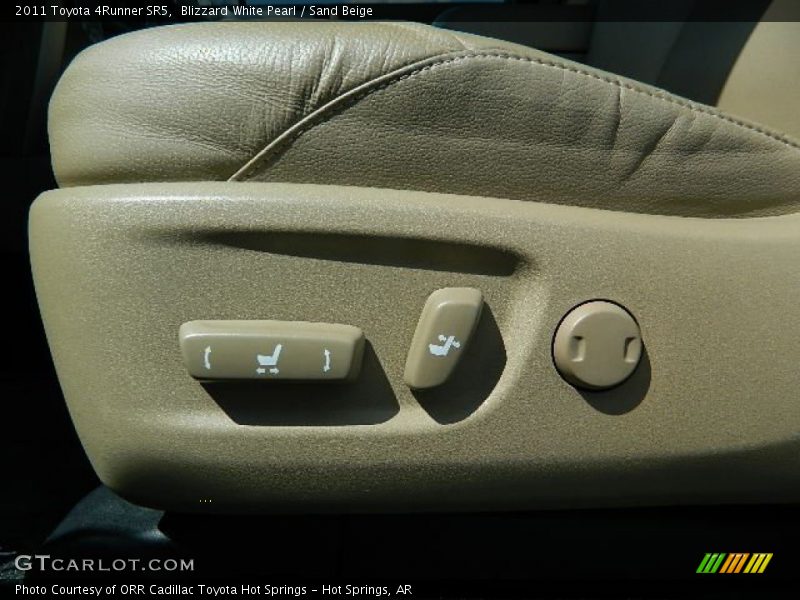 Blizzard White Pearl / Sand Beige 2011 Toyota 4Runner SR5