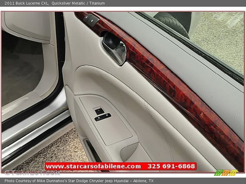 Quicksilver Metallic / Titanium 2011 Buick Lucerne CXL