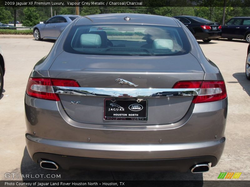 Vapour Grey Metallic / Charcoal/Charcoal 2009 Jaguar XF Premium Luxury