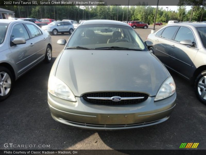 Spruce Green Metallic / Medium Parchment 2002 Ford Taurus SES