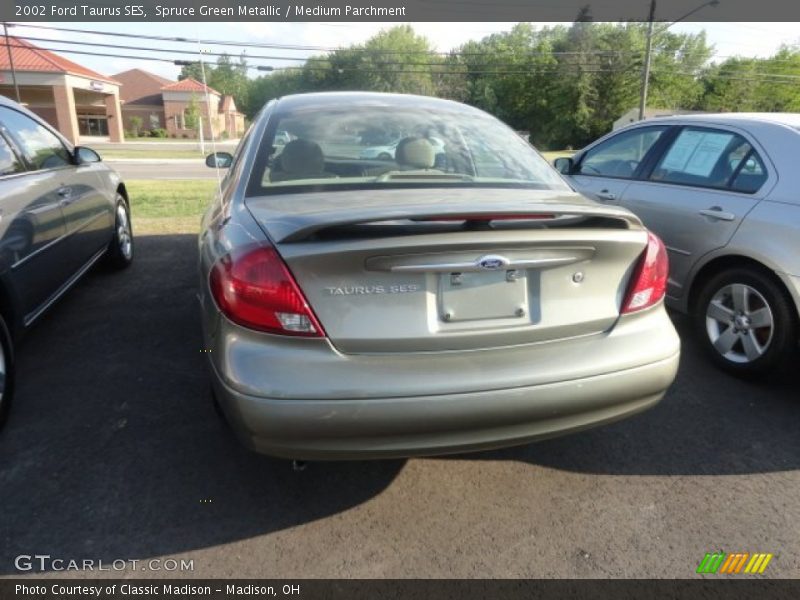Spruce Green Metallic / Medium Parchment 2002 Ford Taurus SES