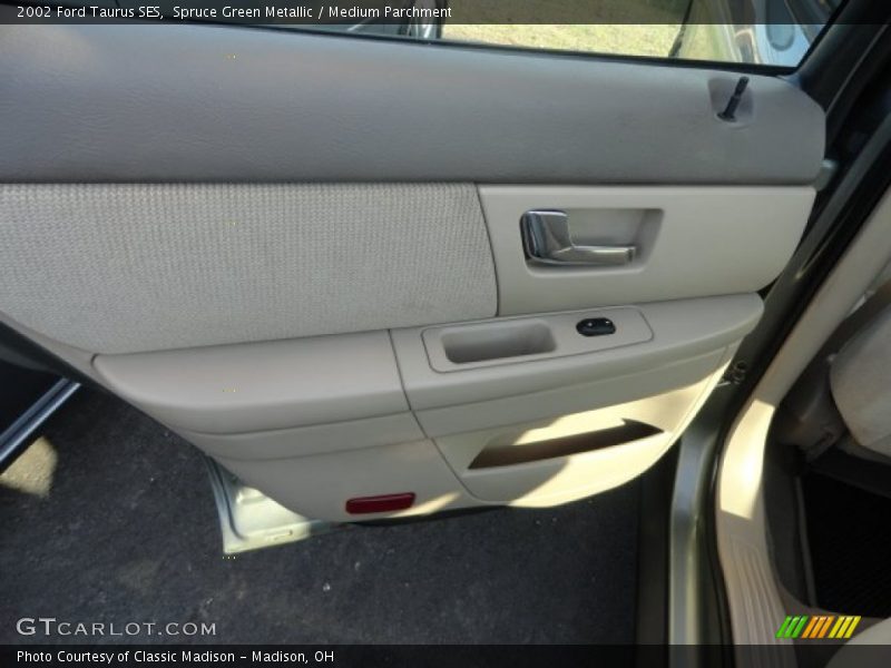 Spruce Green Metallic / Medium Parchment 2002 Ford Taurus SES