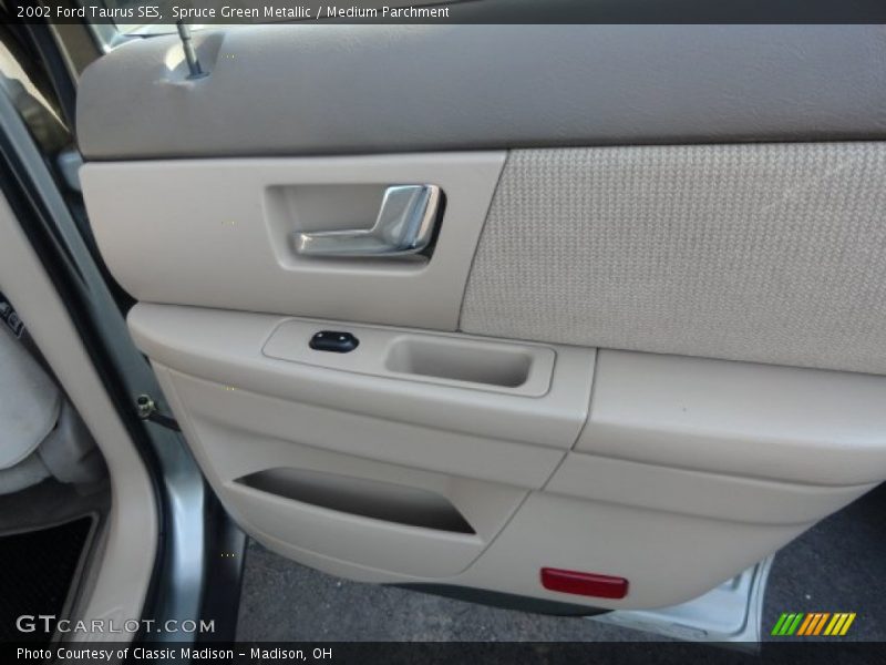 Spruce Green Metallic / Medium Parchment 2002 Ford Taurus SES