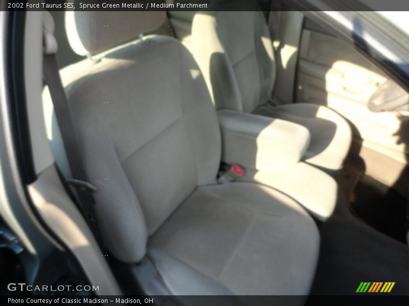 Spruce Green Metallic / Medium Parchment 2002 Ford Taurus SES