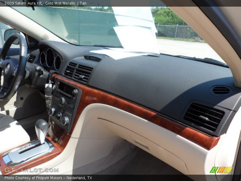 Gold Mist Metallic / Tan 2009 Saturn Aura XR
