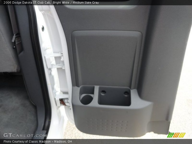 Bright White / Medium Slate Gray 2006 Dodge Dakota ST Club Cab