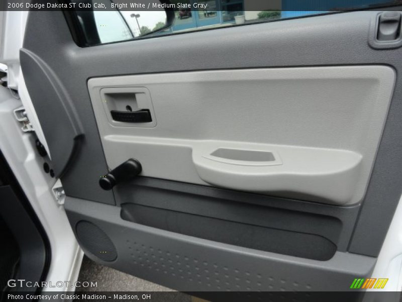 Bright White / Medium Slate Gray 2006 Dodge Dakota ST Club Cab