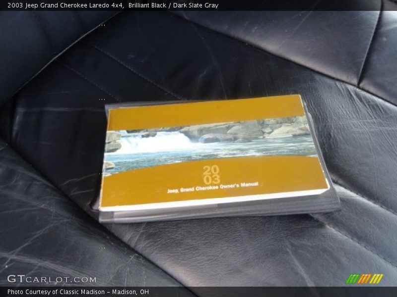 Brilliant Black / Dark Slate Gray 2003 Jeep Grand Cherokee Laredo 4x4