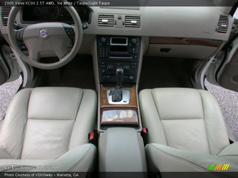 Ice White / Taupe/Light Taupe 2005 Volvo XC90 2.5T AWD