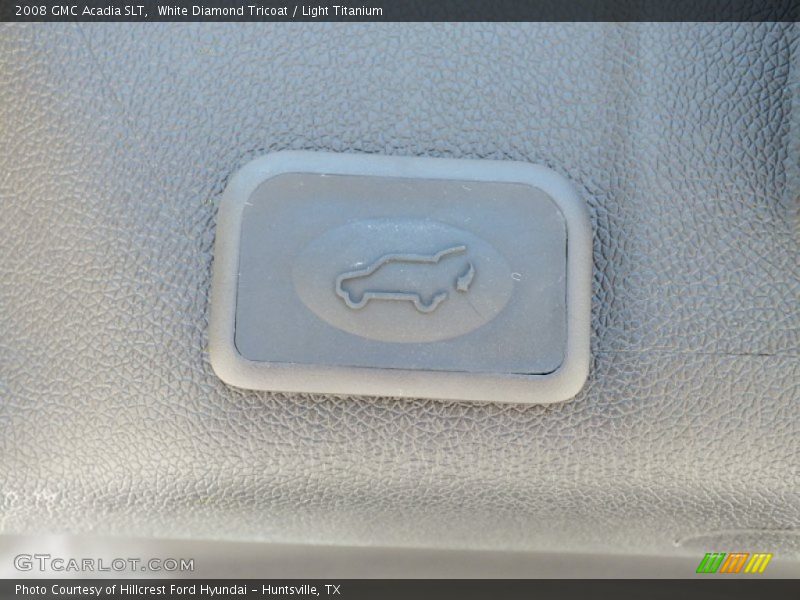White Diamond Tricoat / Light Titanium 2008 GMC Acadia SLT