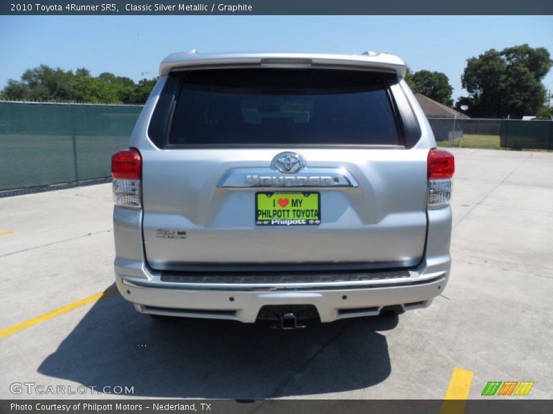 Classic Silver Metallic / Graphite 2010 Toyota 4Runner SR5