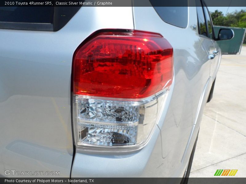 Classic Silver Metallic / Graphite 2010 Toyota 4Runner SR5