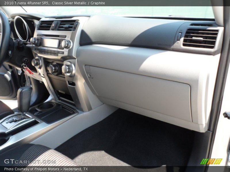 Classic Silver Metallic / Graphite 2010 Toyota 4Runner SR5