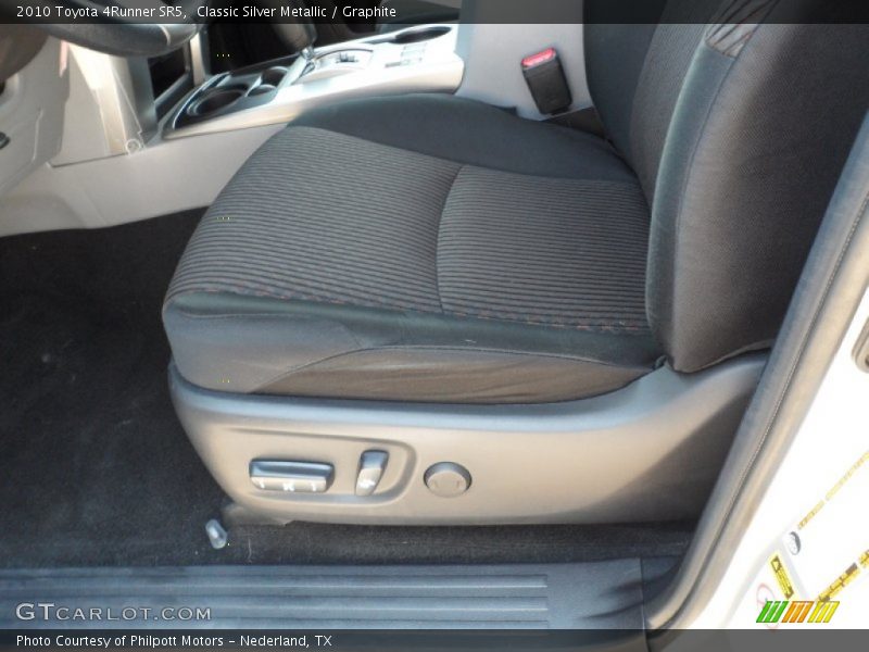 Classic Silver Metallic / Graphite 2010 Toyota 4Runner SR5
