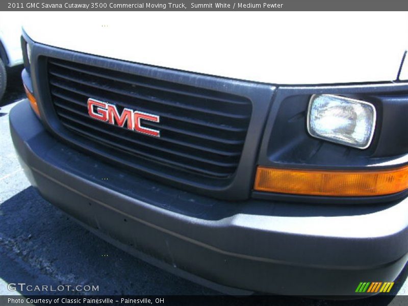 Summit White / Medium Pewter 2011 GMC Savana Cutaway 3500 Commercial Moving Truck