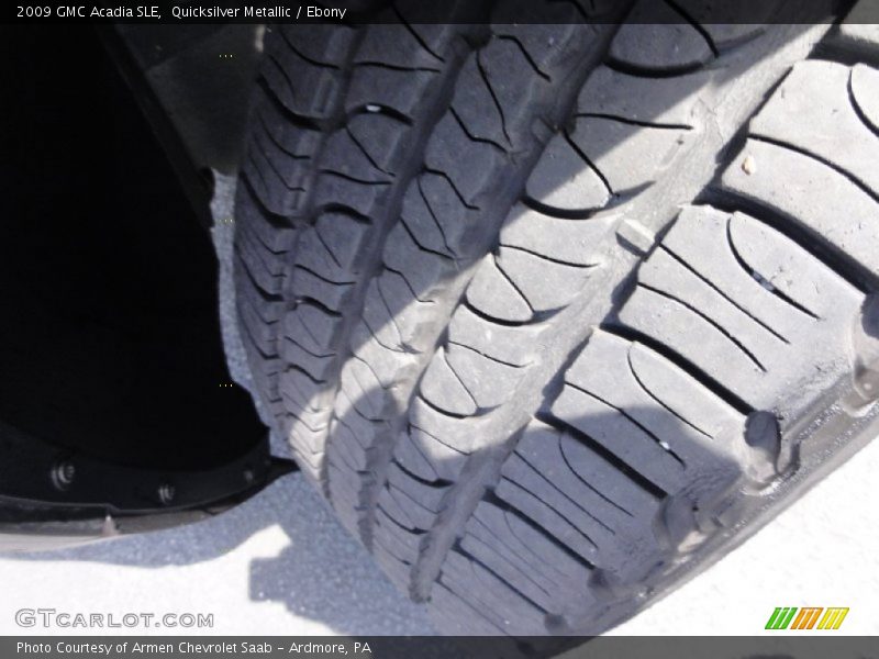 Quicksilver Metallic / Ebony 2009 GMC Acadia SLE