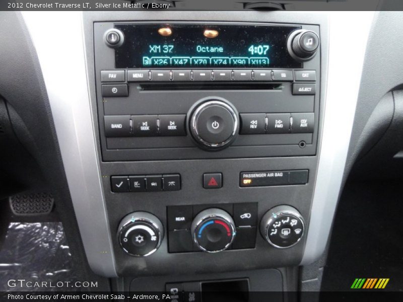 Silver Ice Metallic / Ebony 2012 Chevrolet Traverse LT