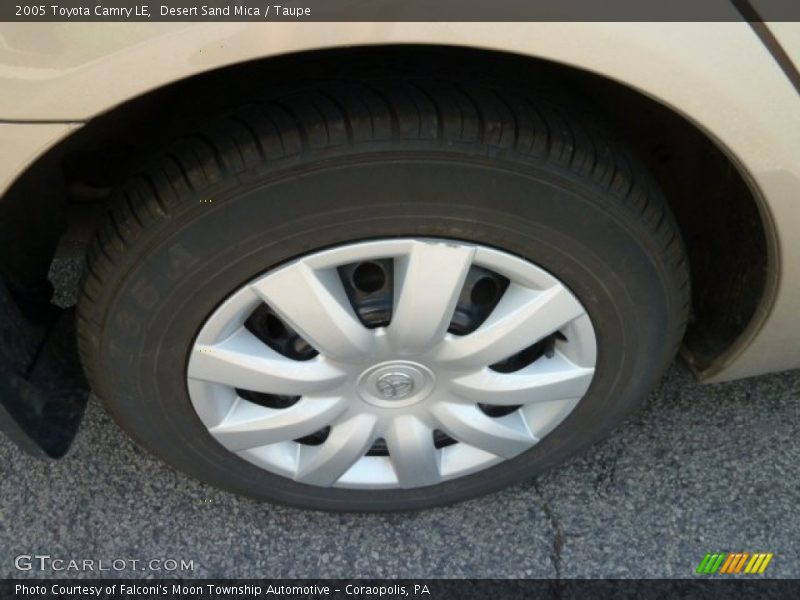 Desert Sand Mica / Taupe 2005 Toyota Camry LE