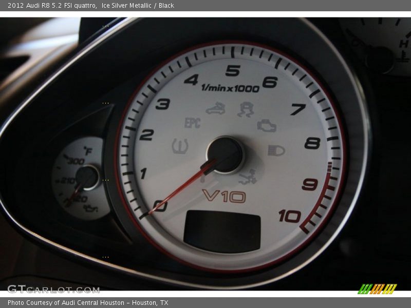 Ice Silver Metallic / Black 2012 Audi R8 5.2 FSI quattro