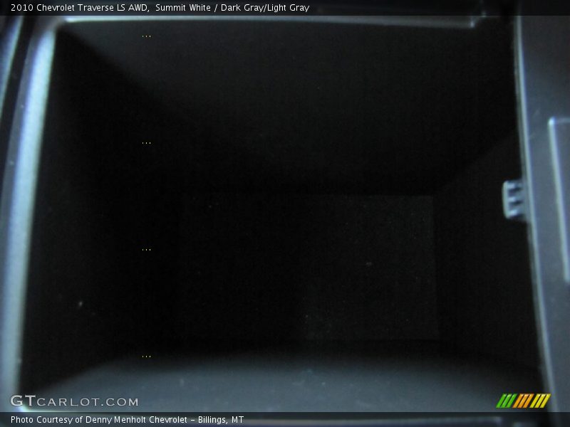 Summit White / Dark Gray/Light Gray 2010 Chevrolet Traverse LS AWD