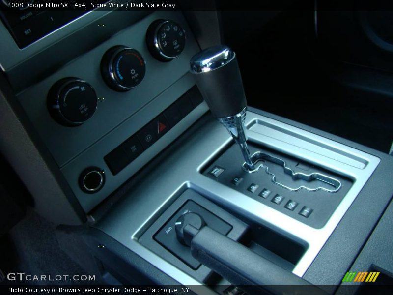 Stone White / Dark Slate Gray 2008 Dodge Nitro SXT 4x4