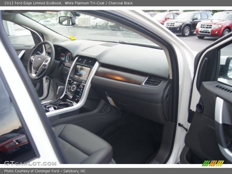 Dashboard of 2013 Edge Limited EcoBoost