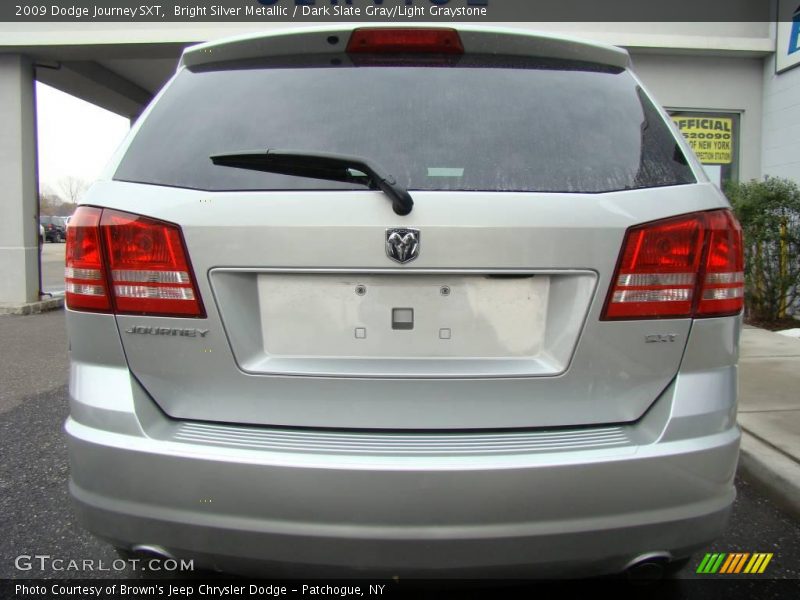 Bright Silver Metallic / Dark Slate Gray/Light Graystone 2009 Dodge Journey SXT