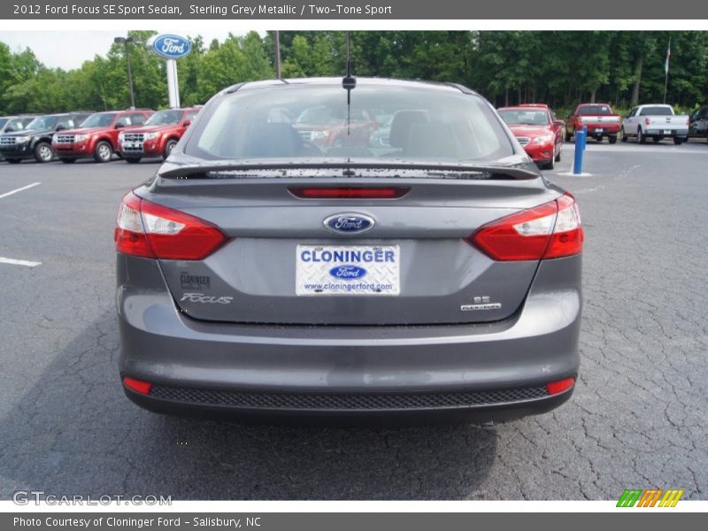 Sterling Grey Metallic / Two-Tone Sport 2012 Ford Focus SE Sport Sedan