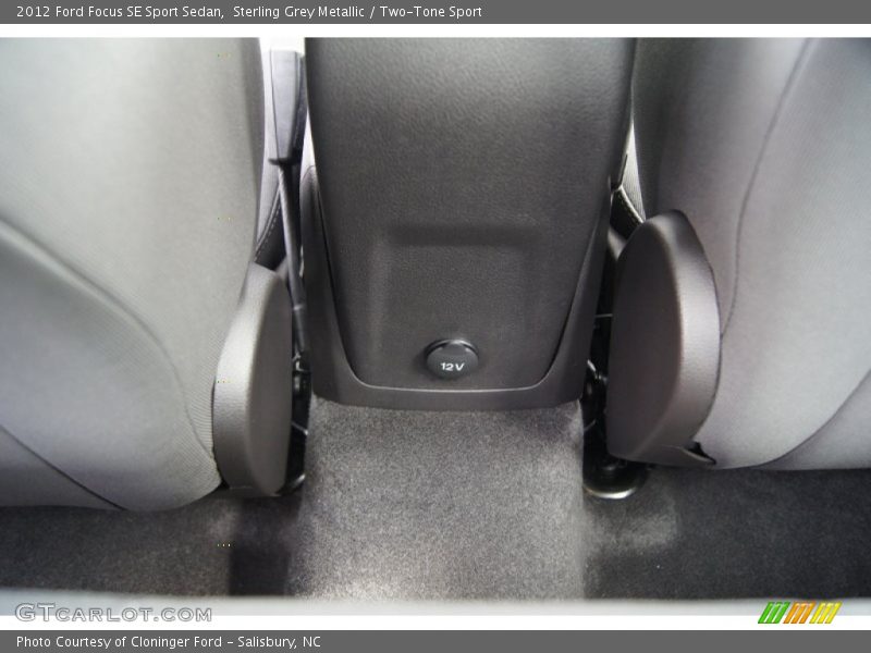Sterling Grey Metallic / Two-Tone Sport 2012 Ford Focus SE Sport Sedan
