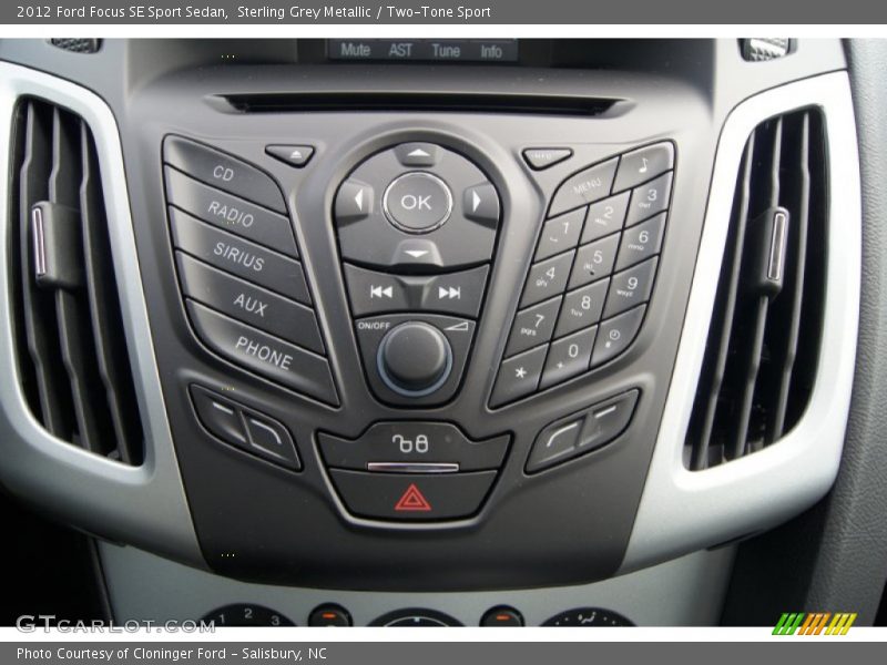 Controls of 2012 Focus SE Sport Sedan