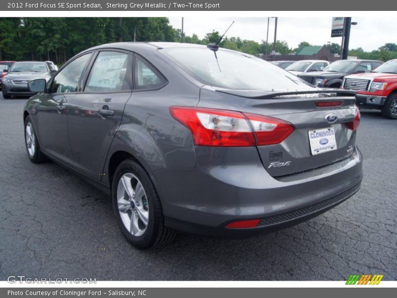 Sterling Grey Metallic / Two-Tone Sport 2012 Ford Focus SE Sport Sedan