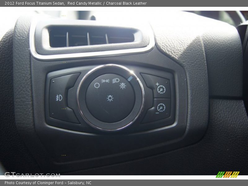 Controls of 2012 Focus Titanium Sedan