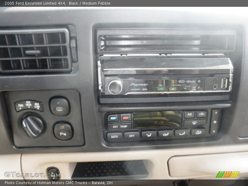 Black / Medium Pebble 2005 Ford Excursion Limited 4X4