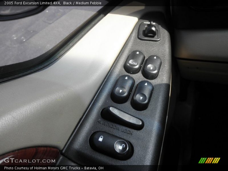 Controls of 2005 Excursion Limited 4X4