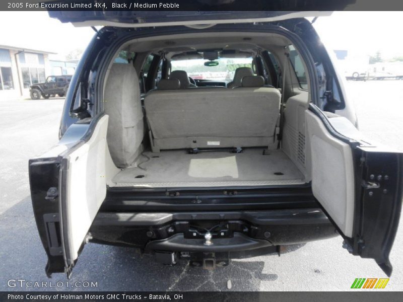  2005 Excursion Limited 4X4 Trunk