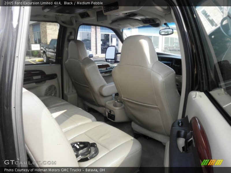 Black / Medium Pebble 2005 Ford Excursion Limited 4X4
