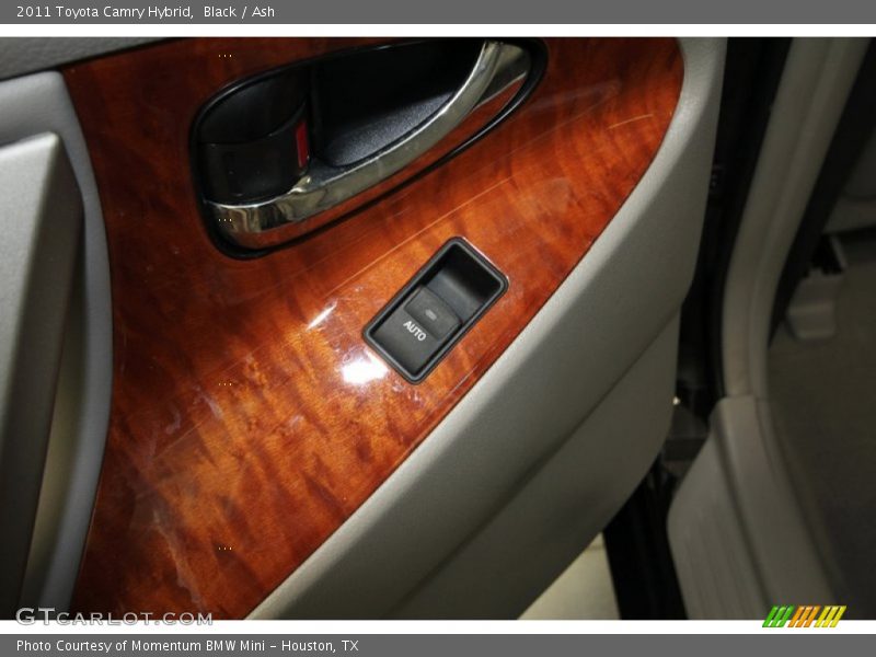 Black / Ash 2011 Toyota Camry Hybrid