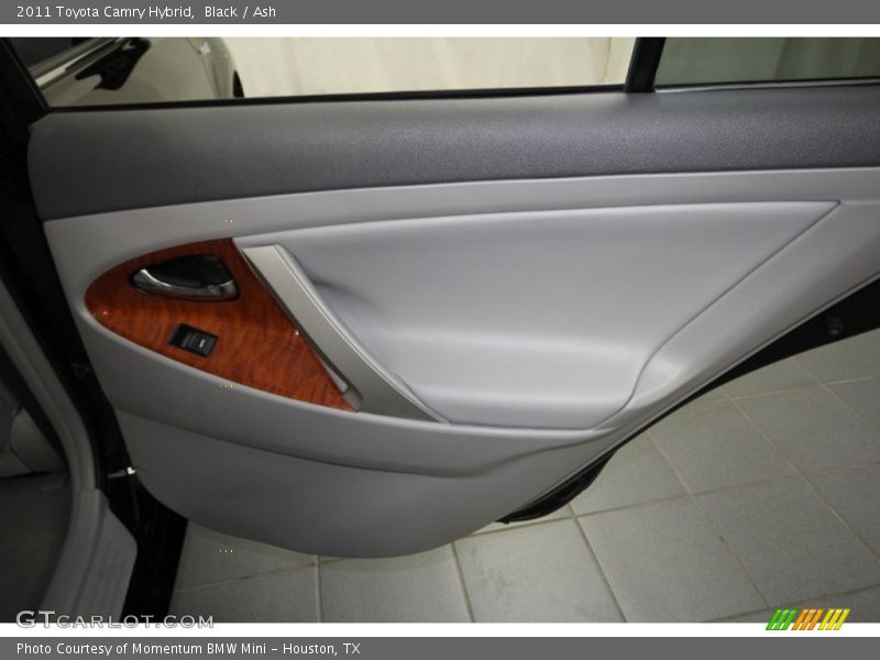 Black / Ash 2011 Toyota Camry Hybrid