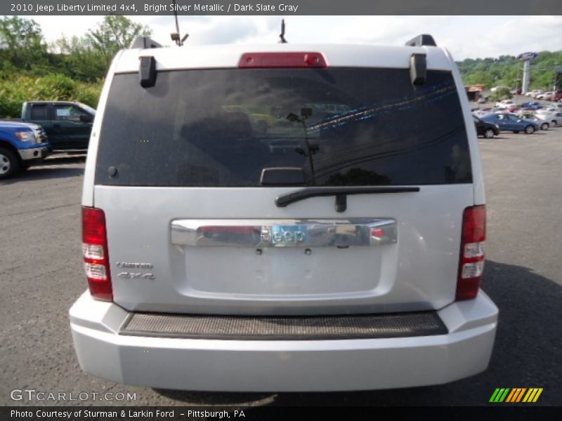 Bright Silver Metallic / Dark Slate Gray 2010 Jeep Liberty Limited 4x4