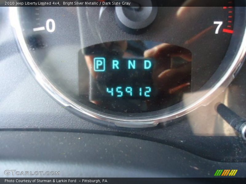 Bright Silver Metallic / Dark Slate Gray 2010 Jeep Liberty Limited 4x4