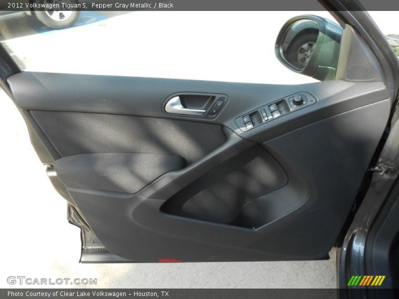 Door Panel of 2012 Tiguan S