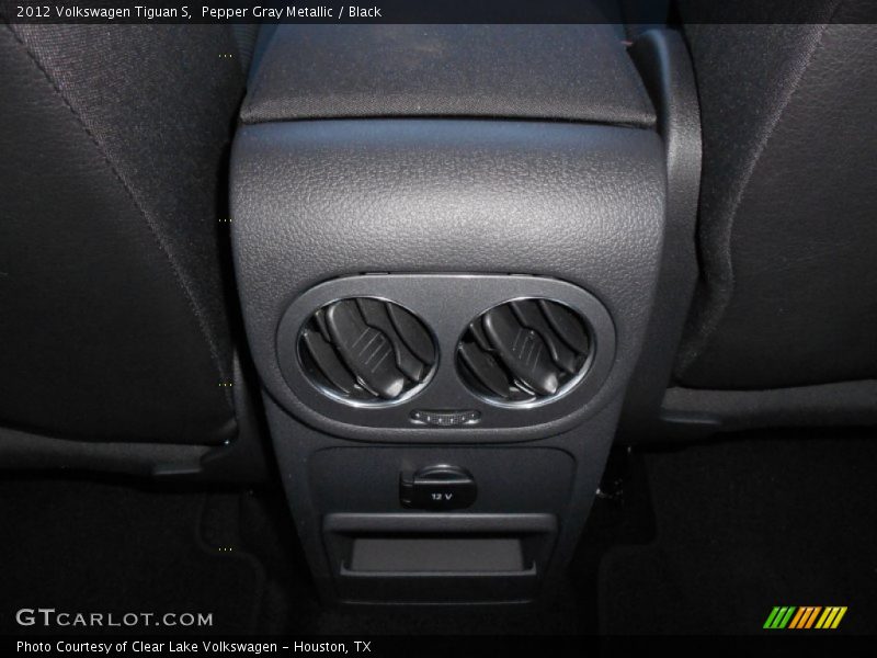 Pepper Gray Metallic / Black 2012 Volkswagen Tiguan S