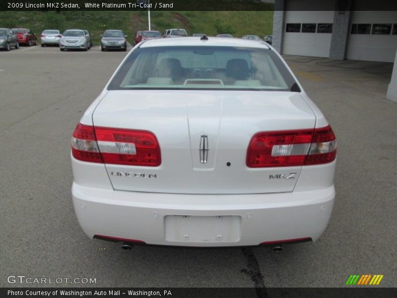 White Platinum Tri-Coat / Sand 2009 Lincoln MKZ Sedan