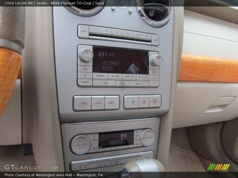 White Platinum Tri-Coat / Sand 2009 Lincoln MKZ Sedan