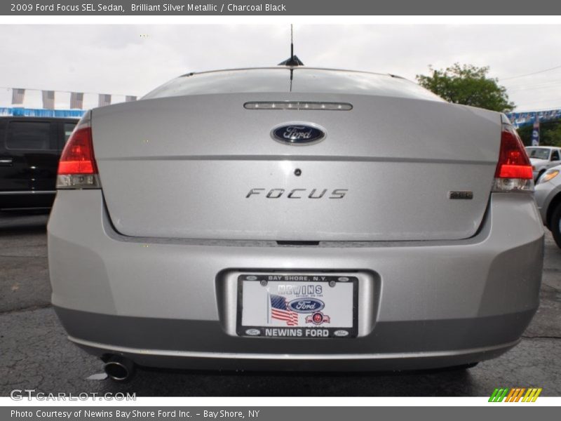 Brilliant Silver Metallic / Charcoal Black 2009 Ford Focus SEL Sedan