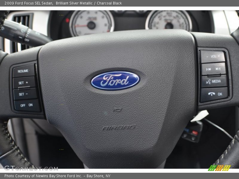 Brilliant Silver Metallic / Charcoal Black 2009 Ford Focus SEL Sedan