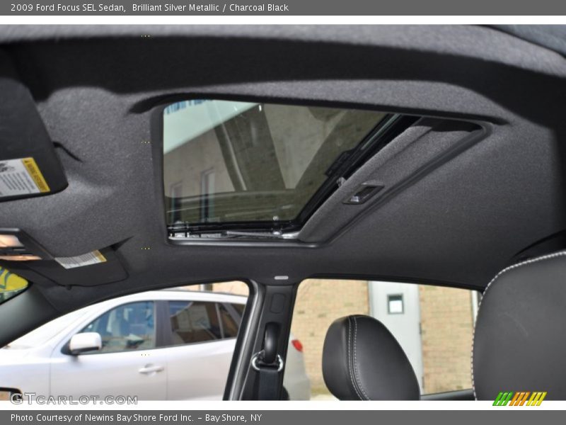 Brilliant Silver Metallic / Charcoal Black 2009 Ford Focus SEL Sedan