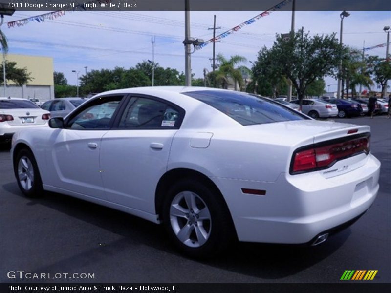 Bright White / Black 2011 Dodge Charger SE